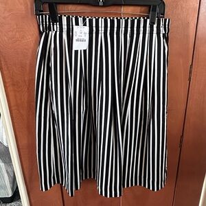 J. Crew Mercantile Black and White A-Line Skirt